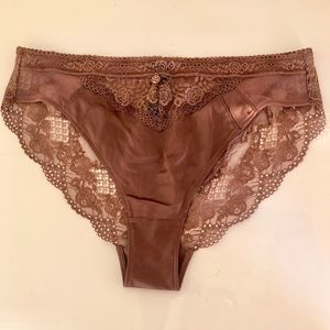NEW LADIES BLACK VINTAGE LACE KNICKERS SHORTS AUTOGRAPH MARKS & SPENCER NEW LADIES BLACK VINTAGE LACE KNICKERS SHORTS AUTOGRAPH MARKS & SPENCER
